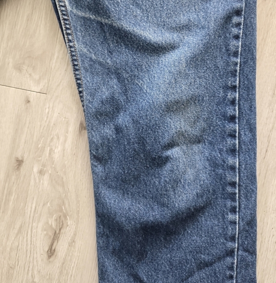 Levi's | medium wash regular fit straight leg denim jeans | MENS 33' - Picture 8 of 11